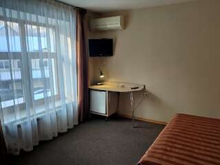 Гостиница Домино Нижний Новгород Двухместный номер с 2 отдельными кроватями-4